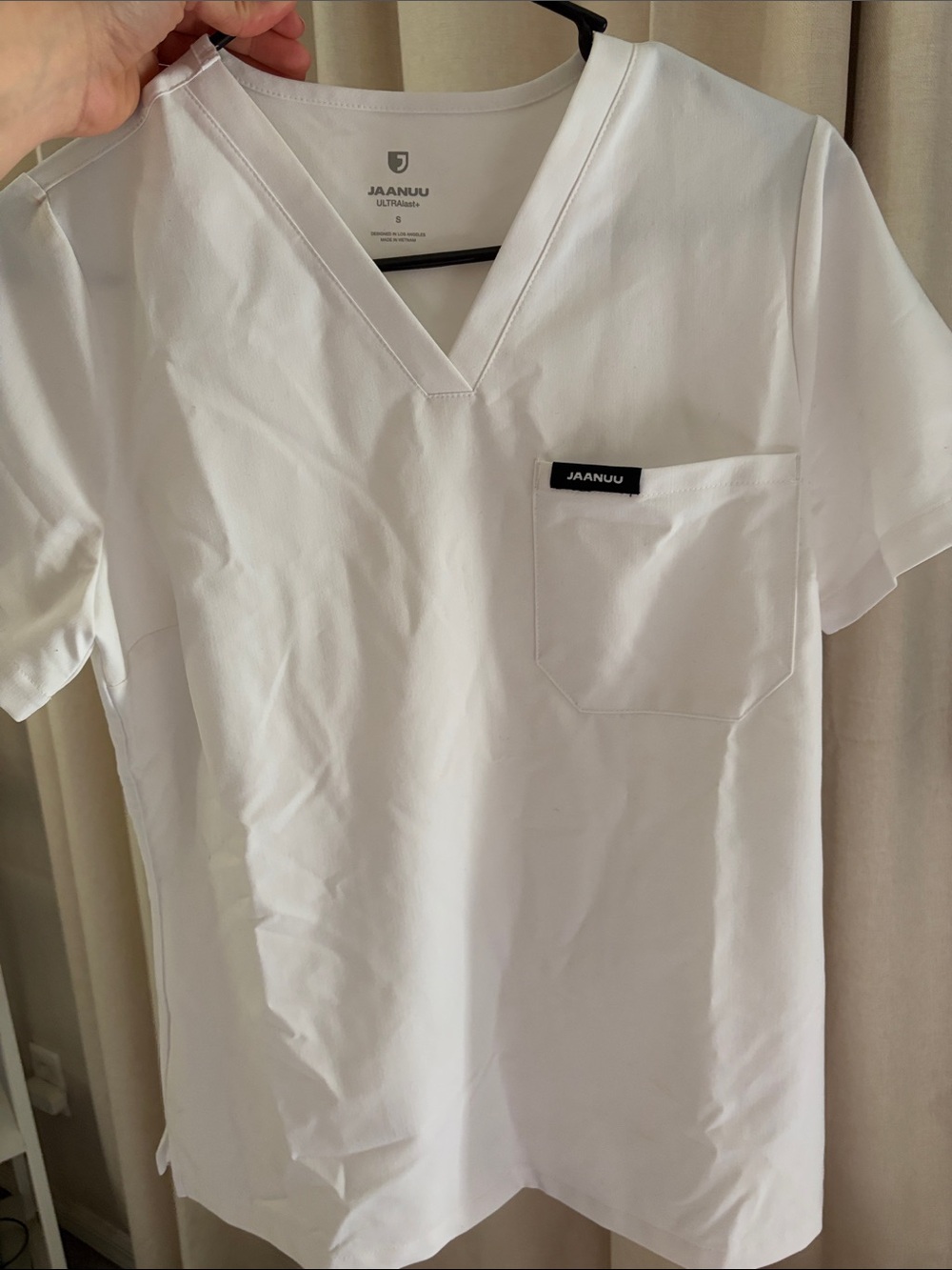 JAANUU Women’s White V-Neck Medical Scrub Top and Bottom set